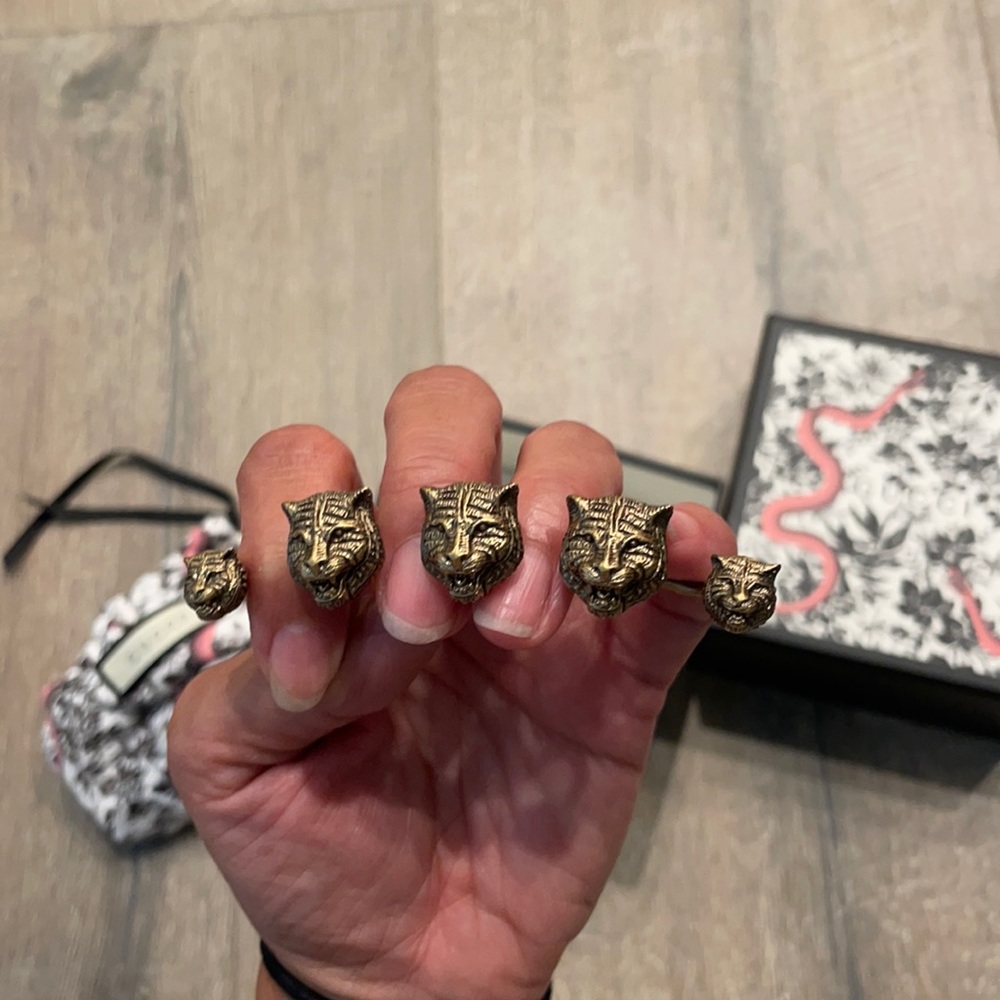 Gucci knuckle ring